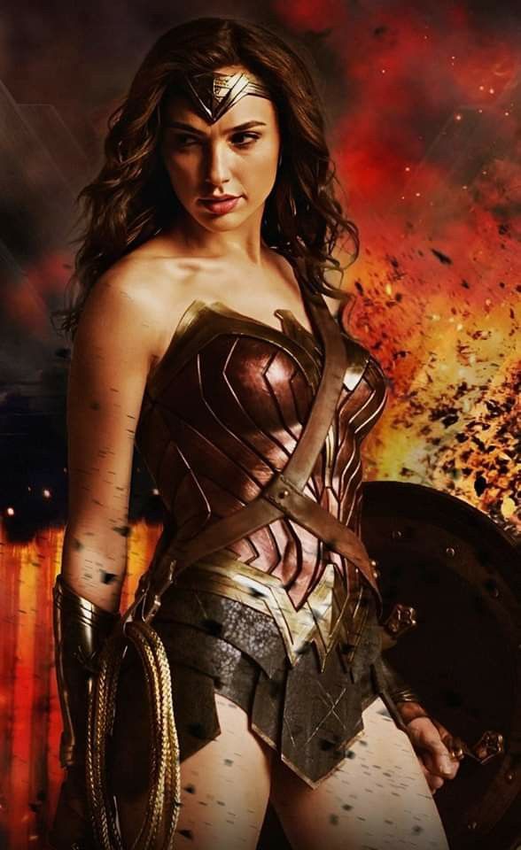 Gal Gadot Biography, Family, Income, Bf and Social Media Accounts