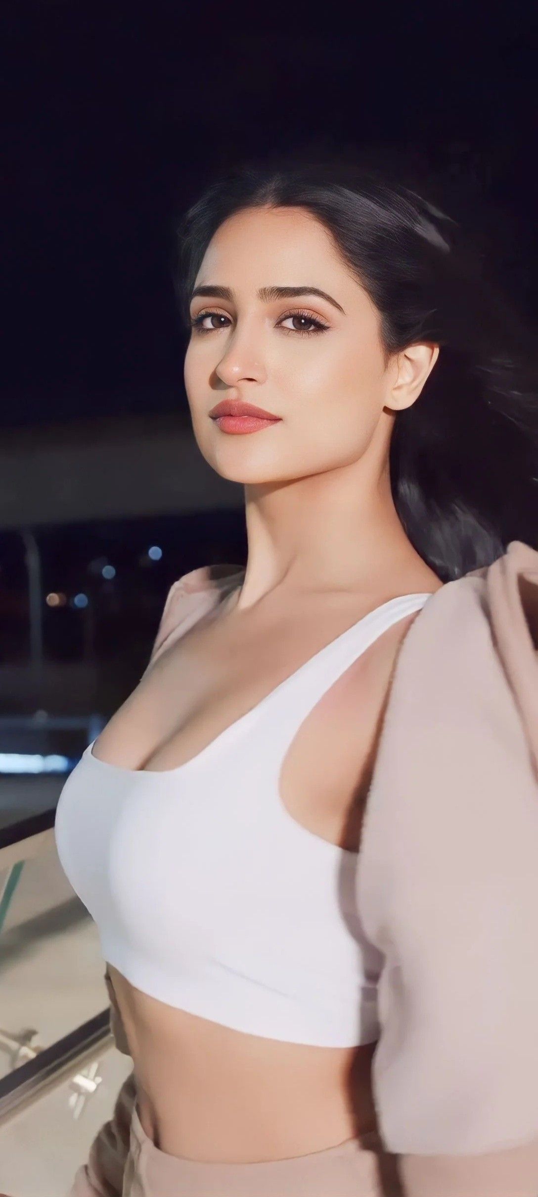 Tanu Grewal Biography, Family, Income, Bf and Social Media Accounts